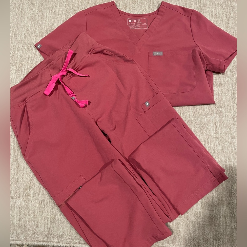 Womens Figs Scrub Set